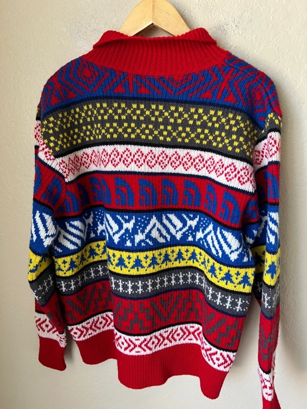 The north face vintage  wool knit fair isle style  collared sweater